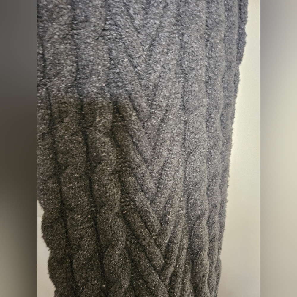 Universal Thread Scarf - Picture 3 of 3